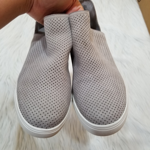 COPY - Steve Madden suede Sneakers  boots grey  SIZE 8M. - Picture 9 of 17